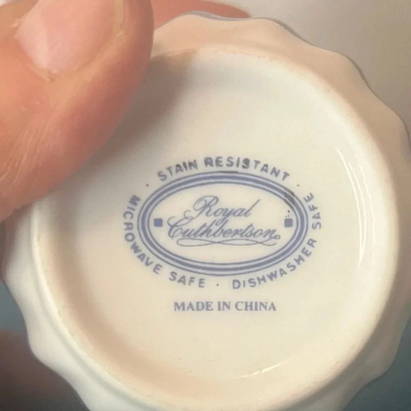 Vintage set of 2 Royal Cuthbertson Blue Willow Swirl  Mug Cups - Picture 4 of 4